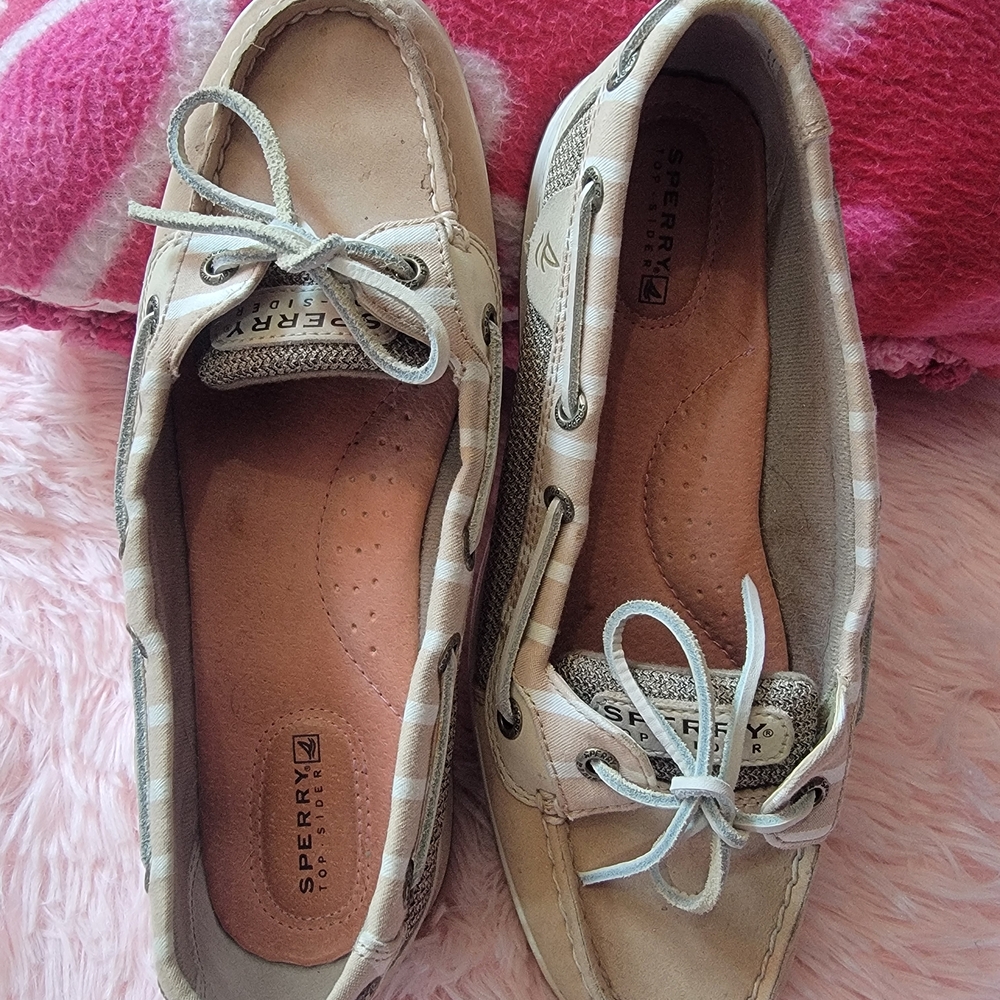 Sperry Women's Cream and Tan Loafers